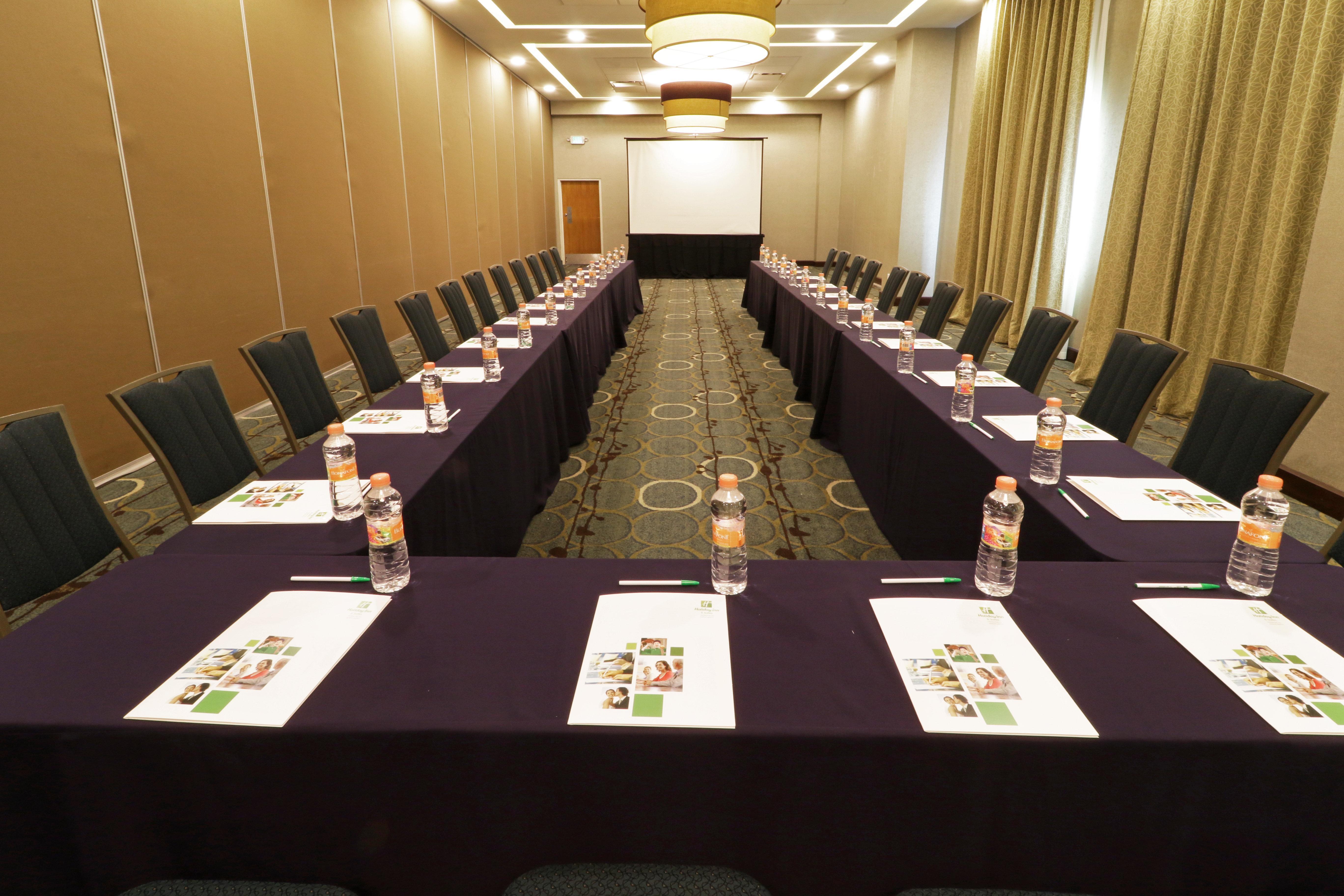 Holiday Inn Hotel & Suites Hermosillo Aeropuerto By Ihg Buitenkant foto
