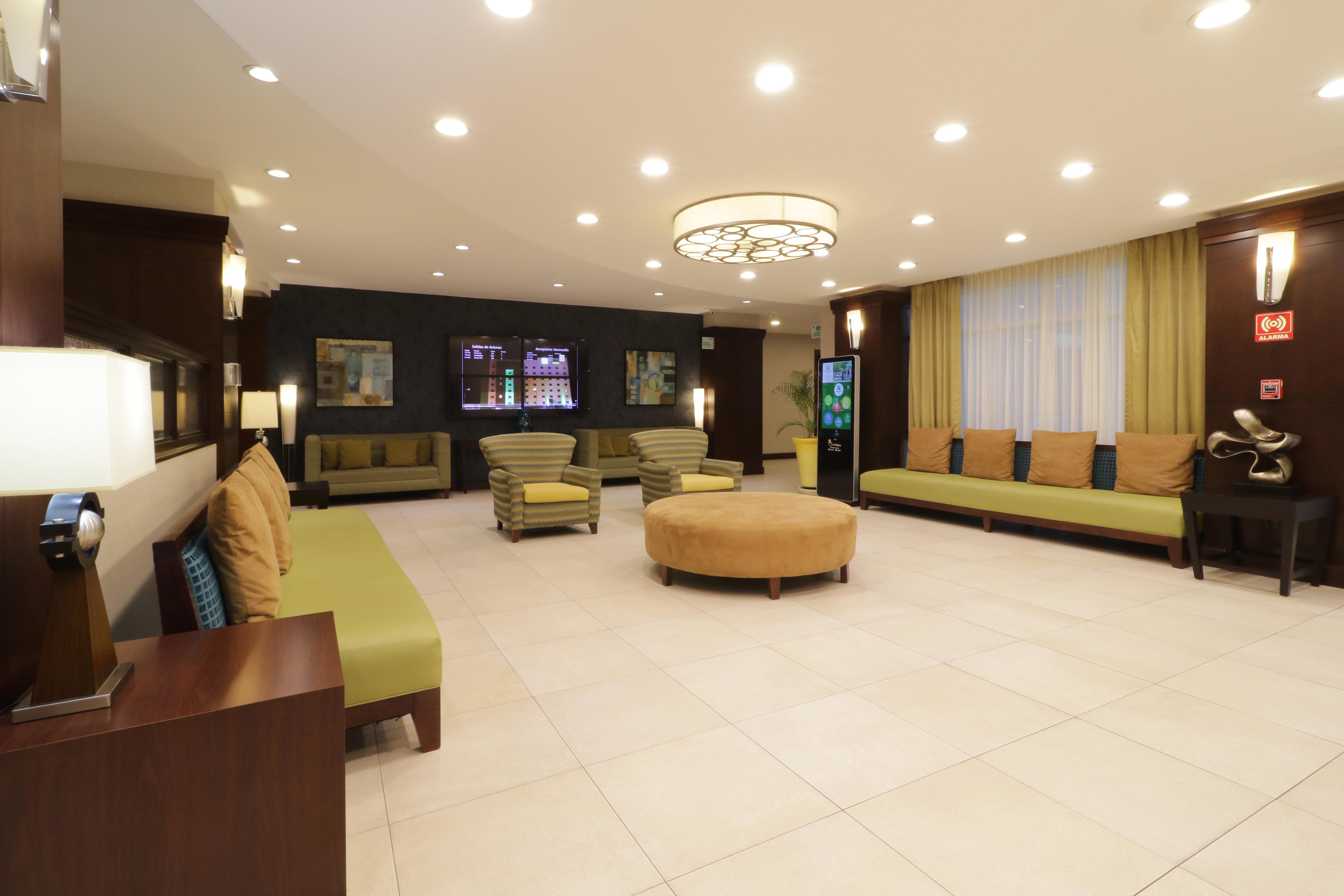 Holiday Inn Hotel & Suites Hermosillo Aeropuerto By Ihg Buitenkant foto
