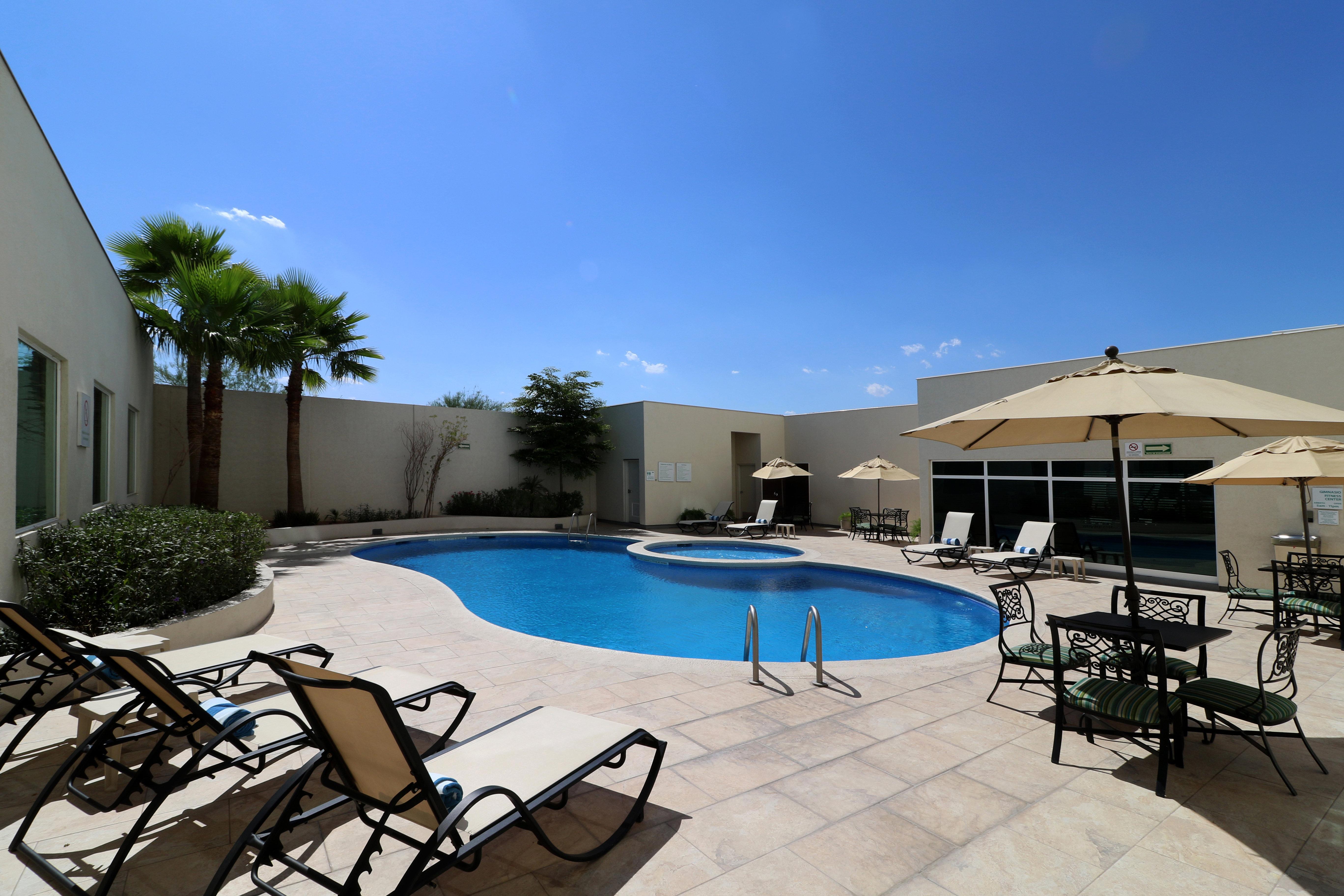 Holiday Inn Hotel & Suites Hermosillo Aeropuerto By Ihg Buitenkant foto