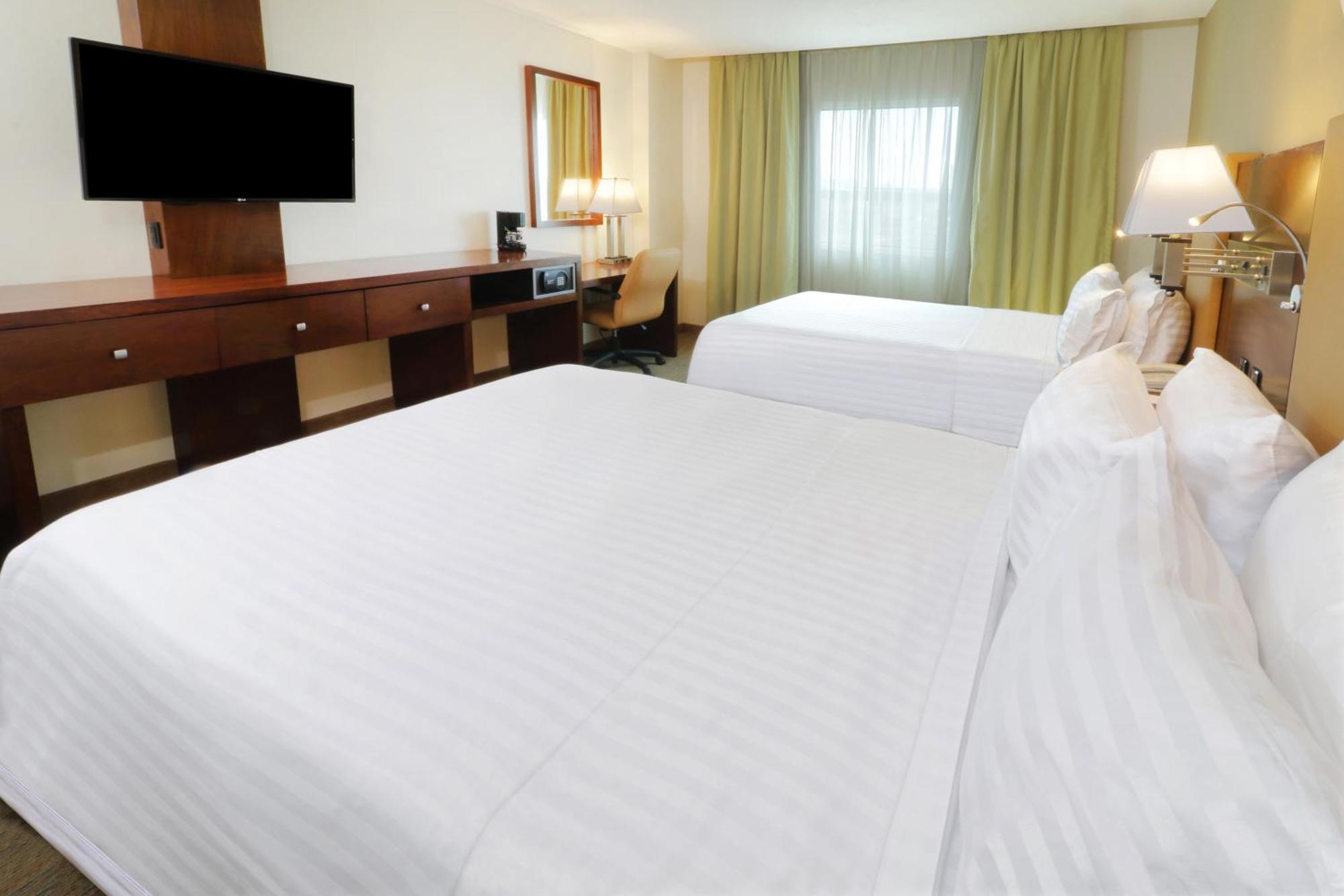 Holiday Inn Hotel & Suites Hermosillo Aeropuerto By Ihg Buitenkant foto