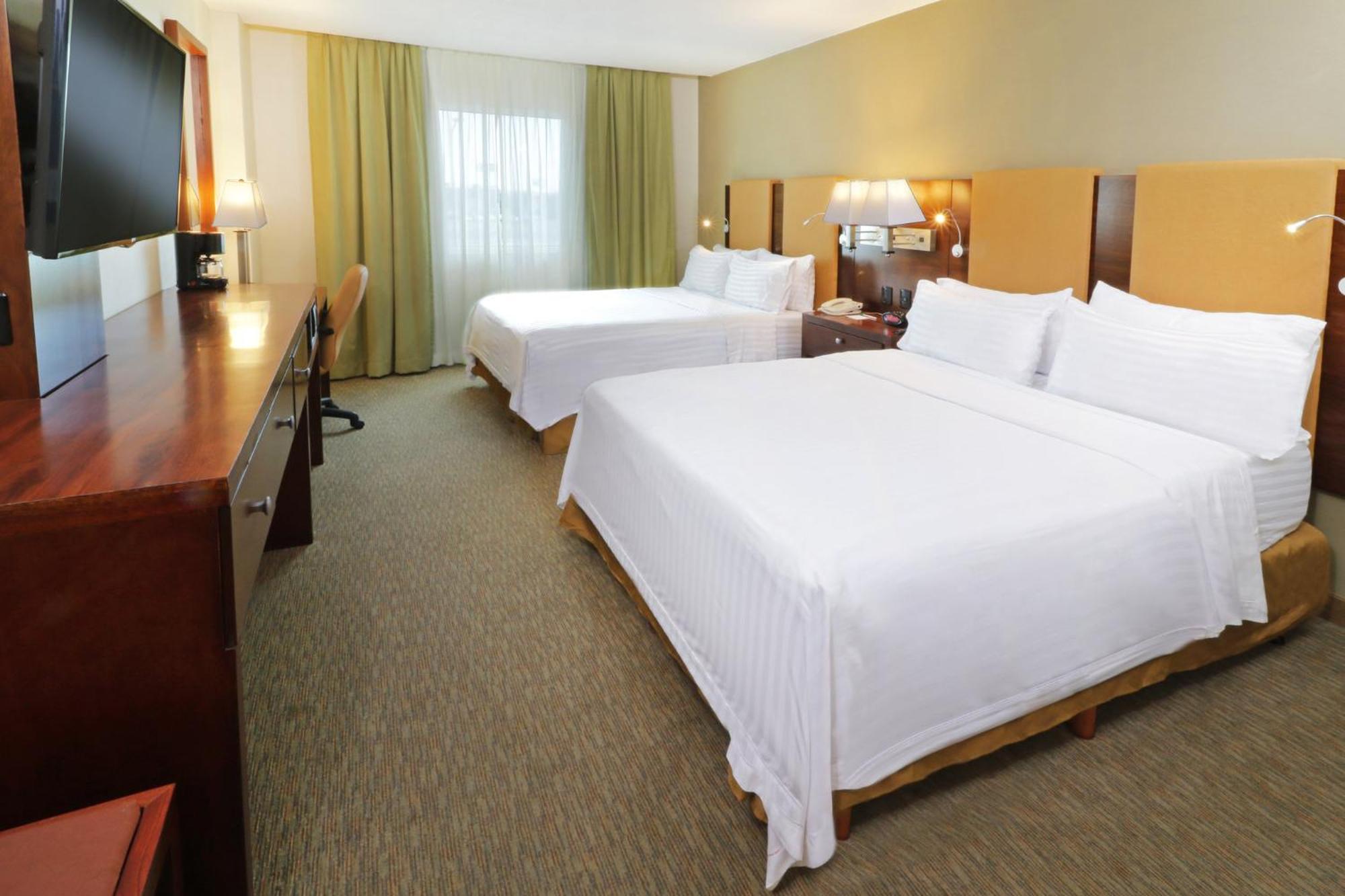 Holiday Inn Hotel & Suites Hermosillo Aeropuerto By Ihg Buitenkant foto